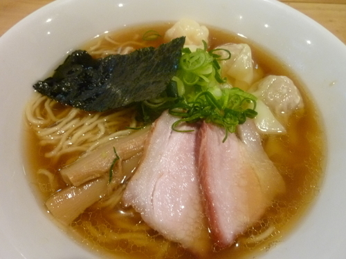 「特製ワンタン麺（黒だし）（ワンタンハーフ）」@支那そば 大和 稲荷町本店の写真