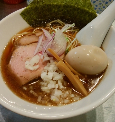 「夜の醤油ラーメン」@麺屋ちぇるしーの写真