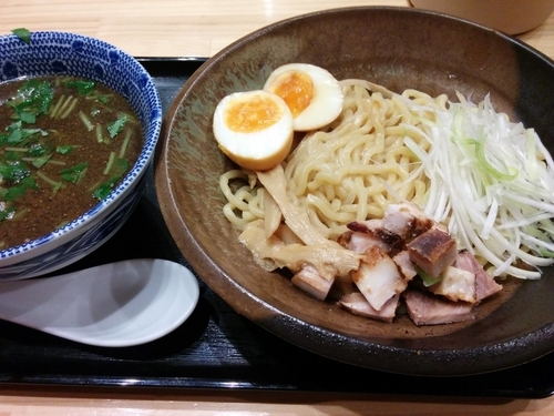 「味玉入りつけ麺」@麺屋 遊助 春日部武里店の写真