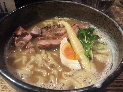 「らーめん（750円）」@燈の車の写真