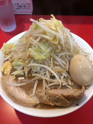 「味玉ラーメン ニンニク少し 生姜 ブタ追加」@千里眼の写真