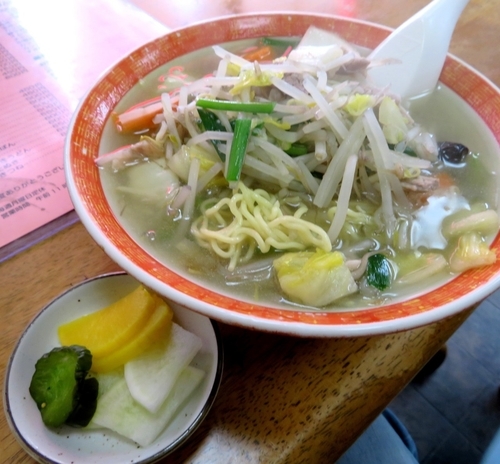 「タンメン（550円）※お新香付き」@末廣の写真