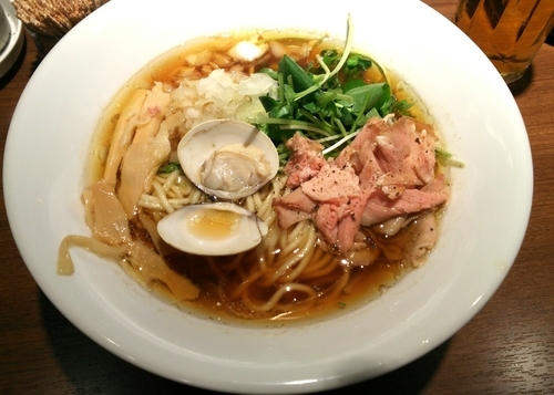 「赤鶏と蛤の淡麗中華そば　醤油＋替え玉　780＋180円」@麺屋 ねむ瑠の写真