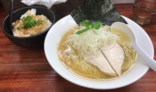 「焙煎うるめ煮干し塩(限定)うるめご飯付＋味玉」@麺や 睡蓮の写真