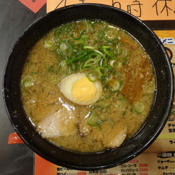 しょうゆとんこつラーメン