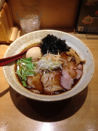 「得製焼きあご塩らーめん」@焼きあご塩らー麺 たかはし 新宿本店の写真