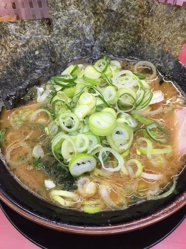 「ラーメン ネギ増し」@王道家の写真