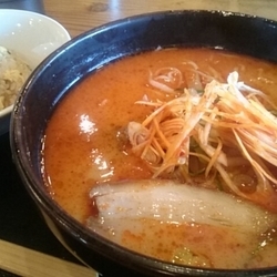 赤ラーメン 焼き飯セット
