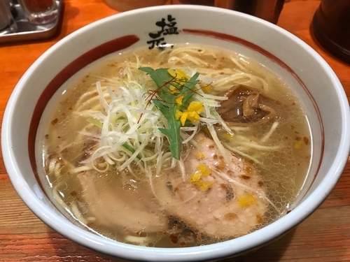 「天然塩ラーメン」@泉佐野 塩元帥の写真