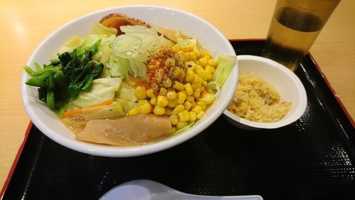 「野菜（たっぷり）味噌ラーメン690円＋無料ミニチャーハン」@ラーメンわかしお アルカード茂原FS店の写真