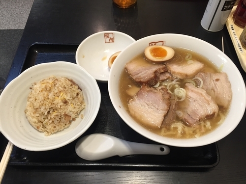 「焼豚ラーメン半チャーセット」@喜多方ラーメン 坂内 調布店の写真