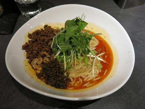 「汁なし担々麺（辛さと痺れ：中）：850円」@タンタンタイガー 蔵前店の写真