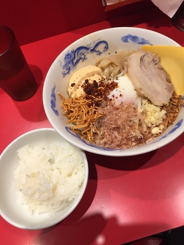 「まぜそば全マシエビマヨ辛味マシマシ＋小ライス」@ジャンクガレッジ 白岡店の写真