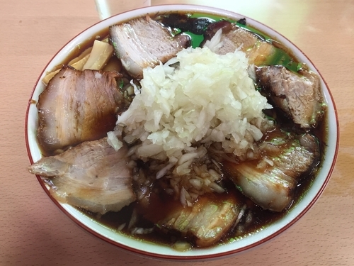 「チャーシューメン 800円＋薬味 50円」@梅乃家の写真