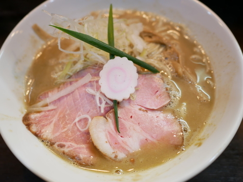 「濃厚煮干しそば＋和え玉」@中華そば いづるの写真