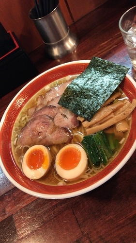 「特しょうゆ 平打ち麺」@麺処 懐やの写真
