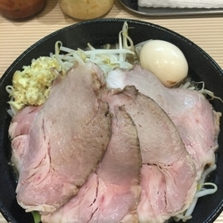 ニボ五郎全部のせ(生姜)