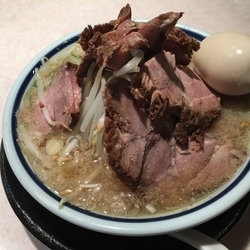 チャーシュー麺(塩)、煮たまご