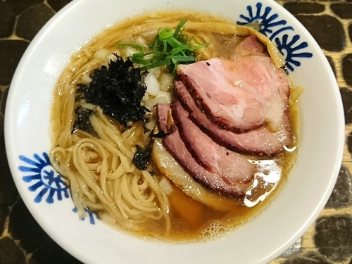 「【限定】淡麗煮干そば」@特級鶏蕎麦 龍介の写真