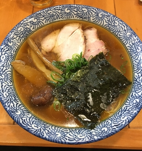 「三ツ星醤油らーめん (細麺) 880円」@らーめん森や。の写真