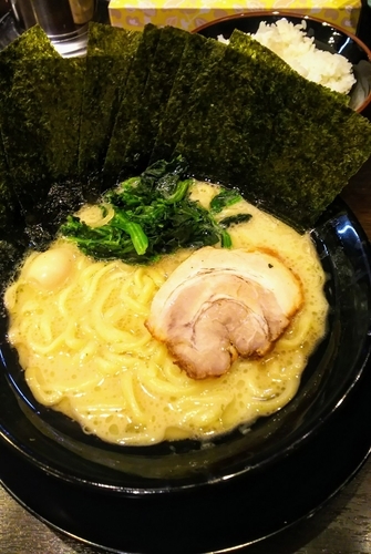 「塩ラーメン」@横浜家系ラーメン 太田商店の写真