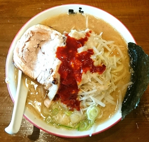 「マックス豚らーめん(辛ニンニク)」@らーめん よし丸の写真