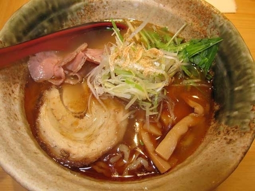 「焼きあご塩らー麺　800円」@焼きあご塩らー麺 たかはし 上野店の写真