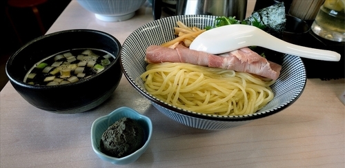 「煮干しつけ麺あっさり　大盛り」@中華そば よしかわの写真