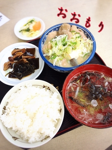 「もつ煮定食￥600」@ラーメン おおもりの写真