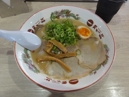 「屋台の味チャ玉ラーメン」@天下一品 布施店の写真