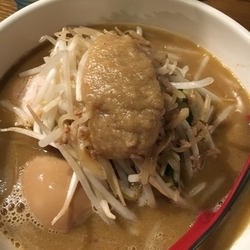 味玉味噌ラーメン 900円