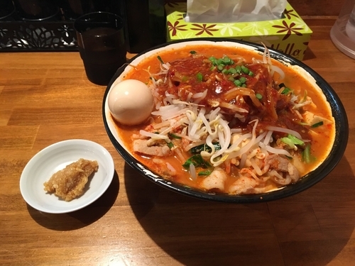 「味玉どて辛めん バラ肉倍増 どて辛野菜増し ニンニク少なめ」@どてちん 習志野店の写真