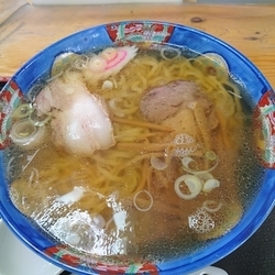 手打ちラーメン(醤油) 700円