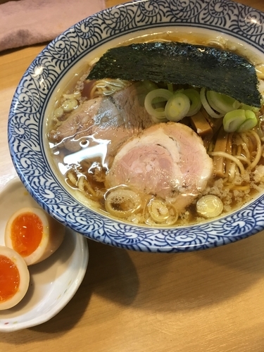 「中華そば（くんせい卵付き）800円」@中華そば 多賀野の写真
