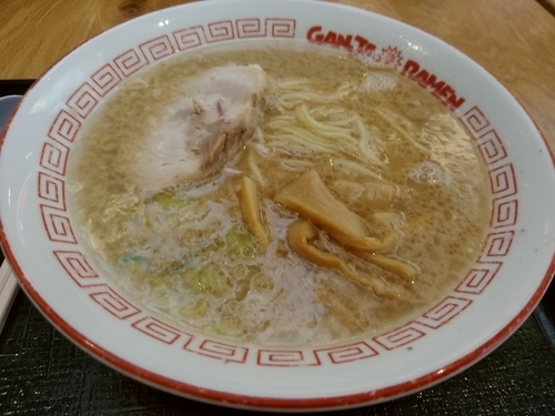 「ガンジャラーメン(並盛)730円」@GANJA RAMENの写真
