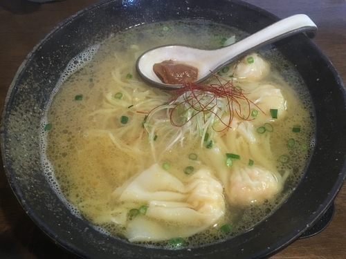 「塩海老わんたん麺 後入れ味噌のせ 中盛り ~ 花椒雲呑麺 ~」@麺らいけんの写真