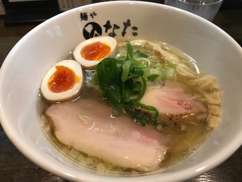 「塩らーめん（味玉付き）」@麺や ひなたの写真