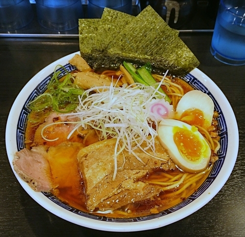 「煮干し醤油そば(大盛)」@麺処 れん屋の写真