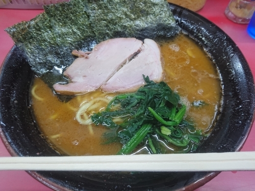「中盛りラーメン」@王道家の写真