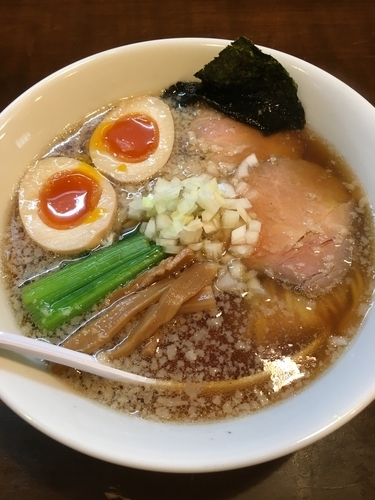 「こってり煮干し + 味玉」@ラーメン 一兎の写真