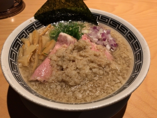 「背脂煮干そば」@らーめん セアブラノ神 壬生本店の写真