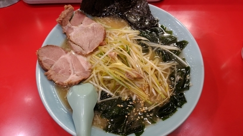 「かいざんラーメン(＋ワカメ)」@かいざん 西船橋店の写真