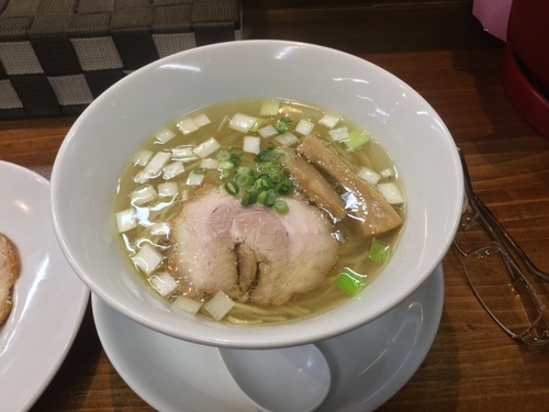 「塩ラーメン」@塩らーめん 千茶屋の写真