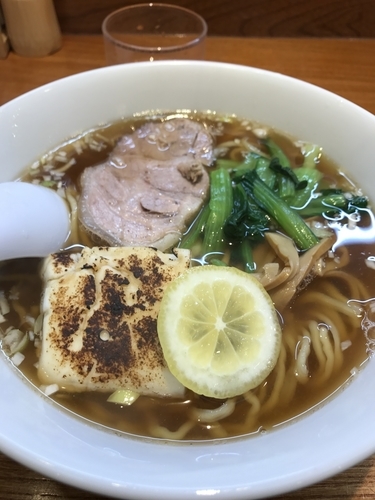 「煮干し醤油らぁめん（4月限定メニュー）」@神田らぁめん 悠 HARUKAの写真