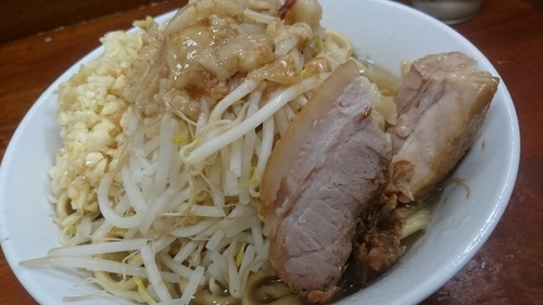 「小ラーメン、全部。ニンニクはマシマシで。」@蓮爾 新町一丁目店の写真