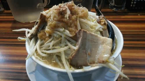 「豚ラーメン(大盛り？)」@ラーメン・つけ麺 笑福 大阪西中島店の写真