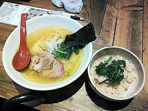 「十周年記念塩らーめん＋炊き込みご飯菜の花添え」@麺屋 翔 西新宿本店の写真