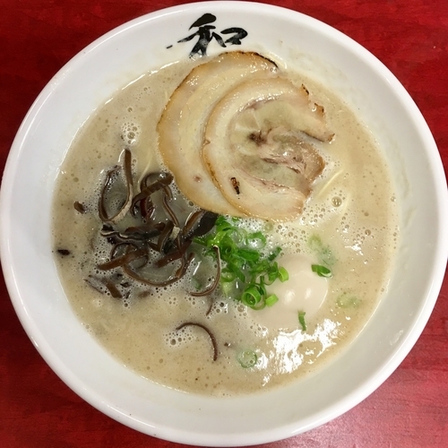 「あぐー豚らーめん (700円) 蘭王煮たまご (110円)」@和田党 広島駅前の写真