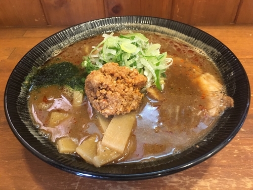 「肉入り味噌ラーメン＋ゼキ玉ハーフ」@麺や 蒼輝 AOIKAGAYAKIの写真