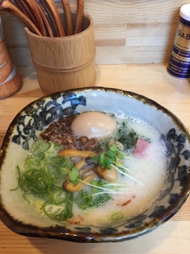 「砦ラーメン煮卵入り」@らーめん砦 難波店の写真